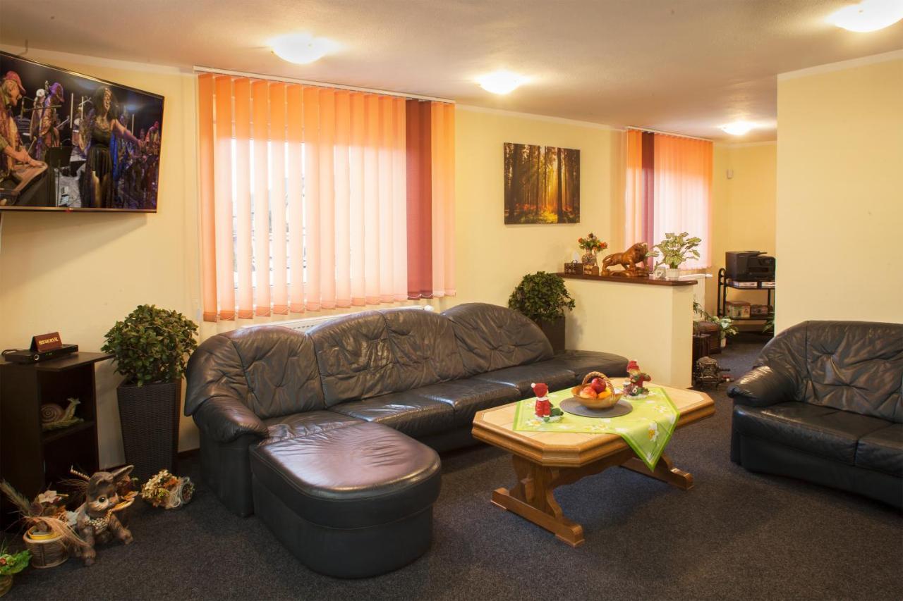 Pension Relax U Komina Frantiskovy Lazne Exterior photo