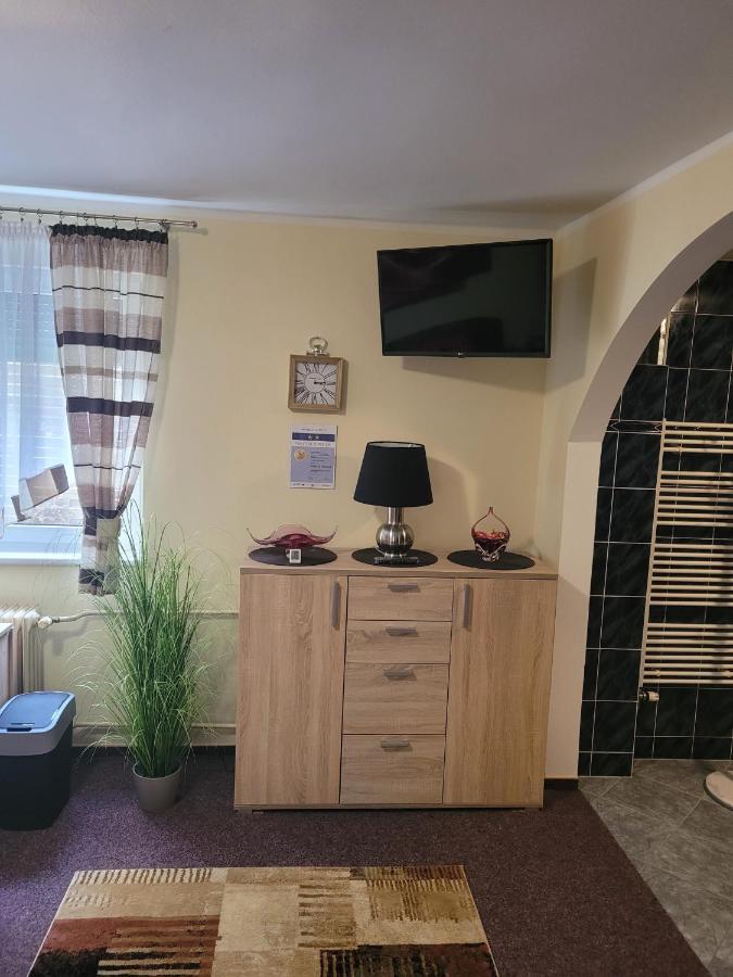 Pension Relax U Komina Frantiskovy Lazne Exterior photo