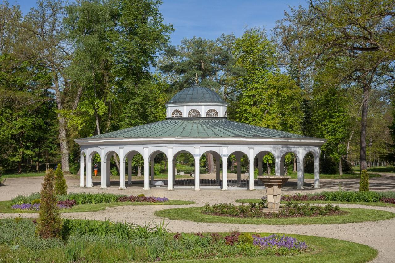 Pension Relax U Komina Frantiskovy Lazne Exterior photo